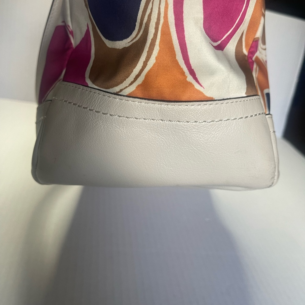 Coach Tote - Picture 3 of 7